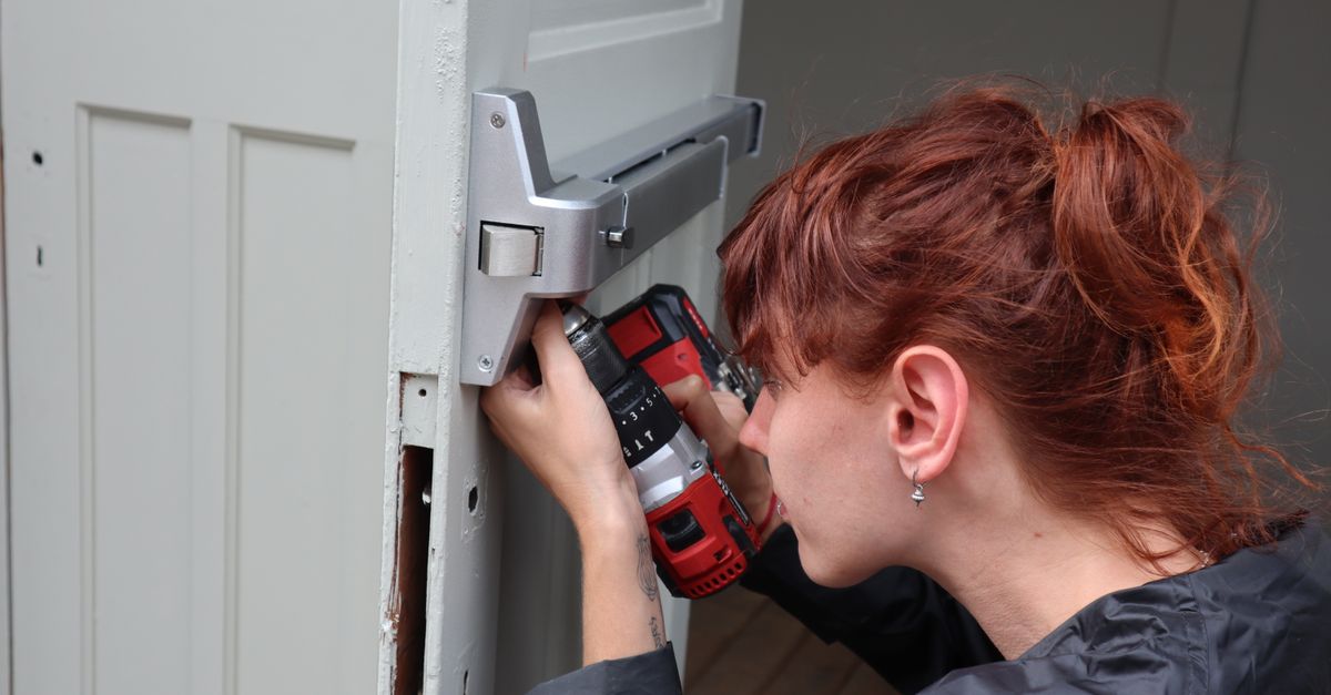 locksmith service technician — Bound Brook NJ Locksmith